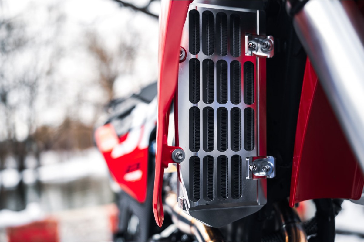 jhlofr-gs-ybs300-gasgas-jhlmoto.ru-10-1200x800